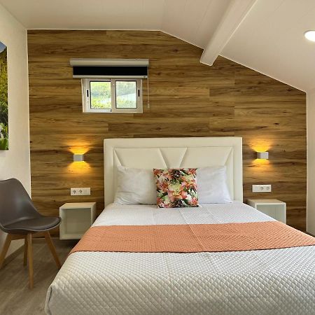 Paradise Apartments III سانتا كروز داس فلوريس المظهر الخارجي الصورة