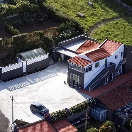 Paradise Apartments III سانتا كروز داس فلوريس المظهر الخارجي الصورة
