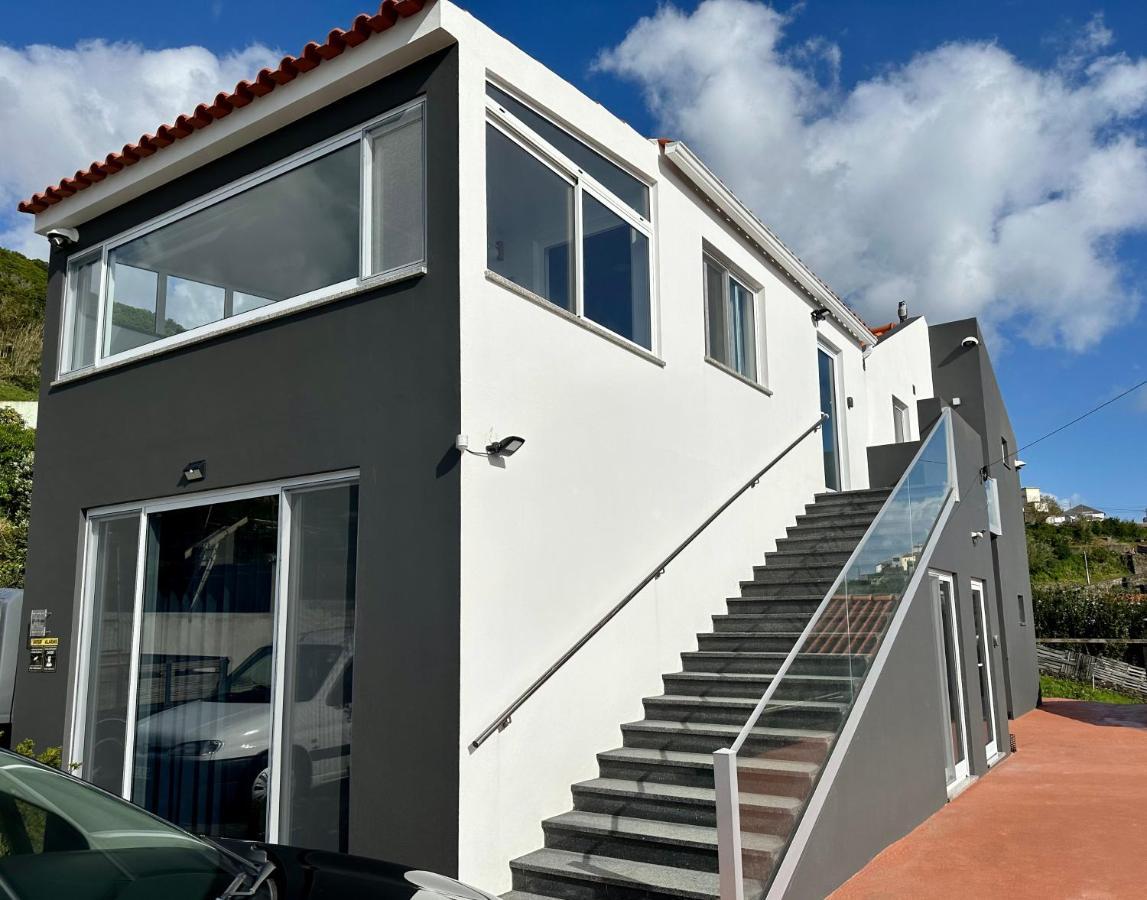 Paradise Apartments III سانتا كروز داس فلوريس المظهر الخارجي الصورة
